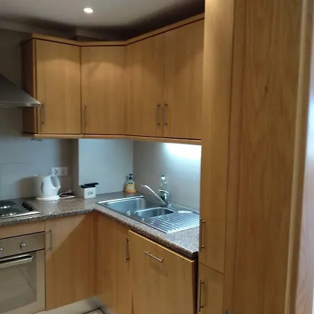 Apartment 3 Bedroom Duplex, Condominium Over Ocean, Porches