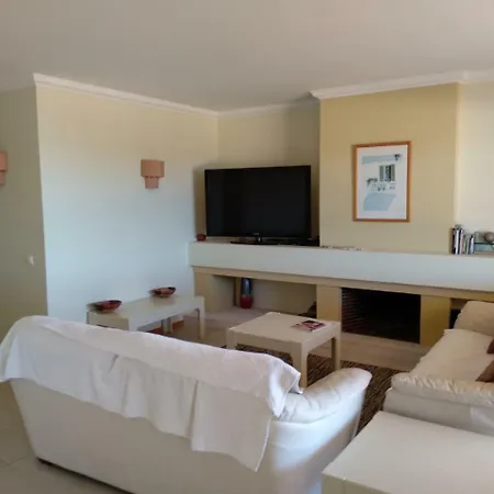 3 Bedroom Duplex, Condominium Over Ocean, Porches Porches (Algarve)